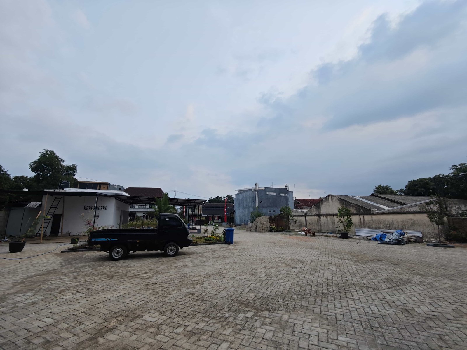 Cafe & Lounge
